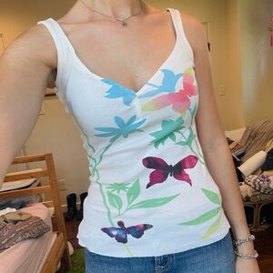 sweetheart neckline floral butterfly tank top